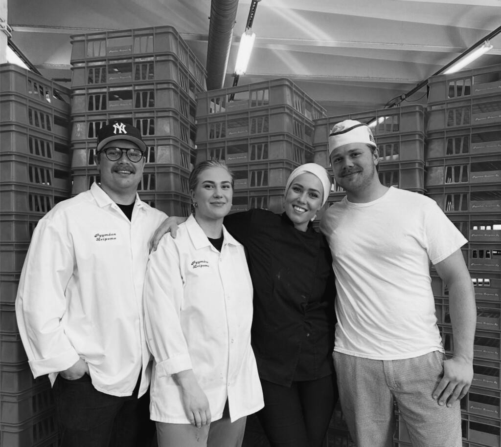Neljäs polvi. Sisarukset Tommi, Maria, Laura ja Valtteri.